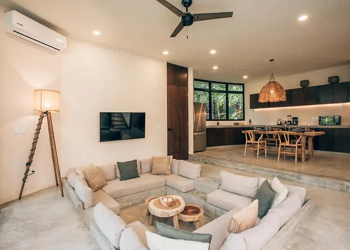 Luxury Jungle Villa-pvt Pool -100mbs- Concierge 8a